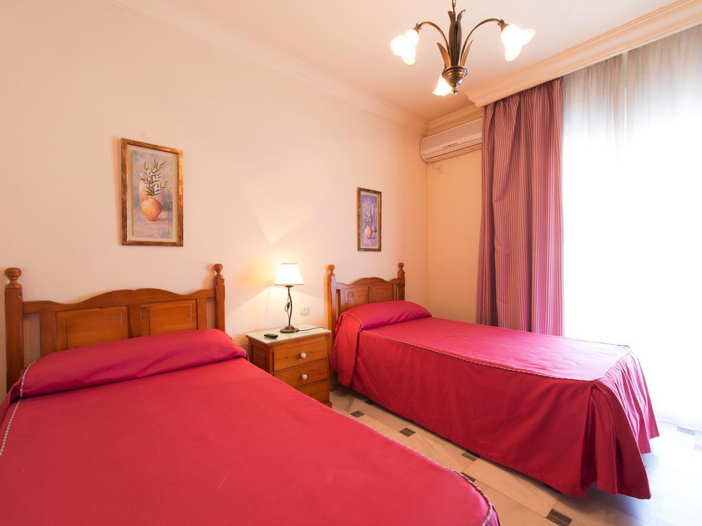 Hostal San Francisco Granja de Torrehermosa الغرفة الصورة