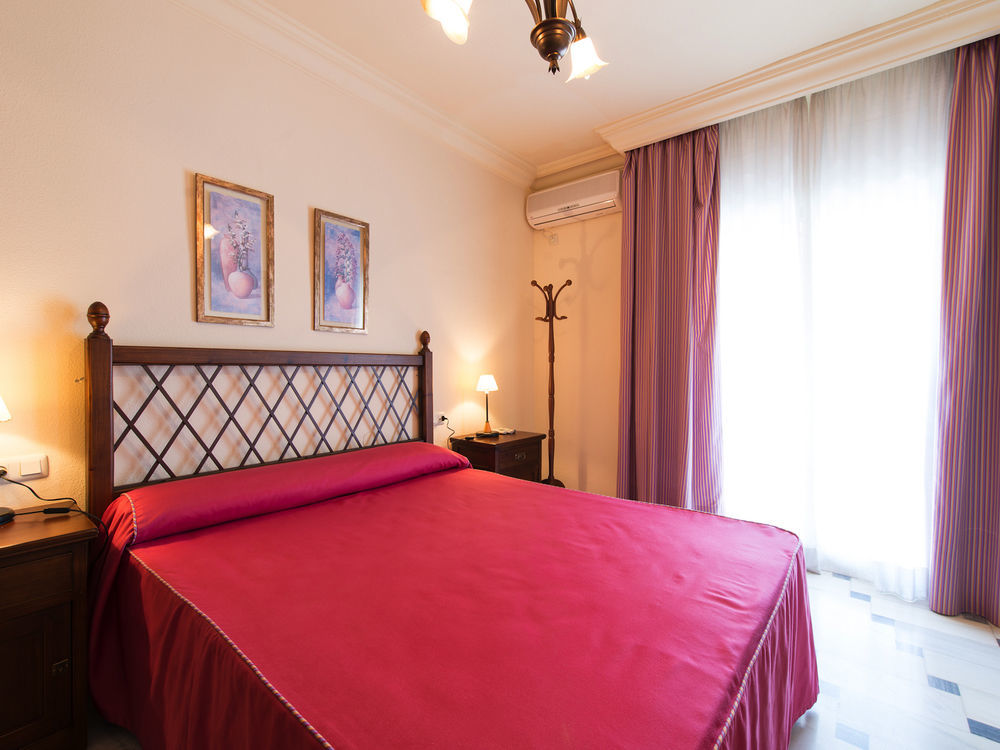 Hostal San Francisco Granja de Torrehermosa المظهر الخارجي الصورة